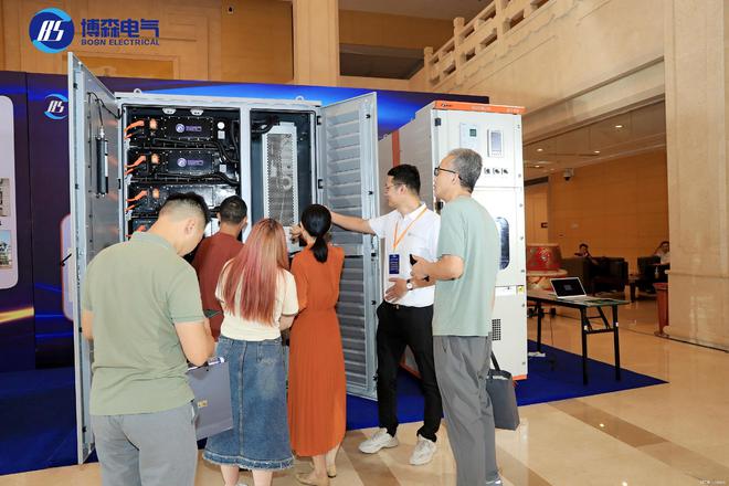创新引领数智浪潮博森电气2024智能化断路器、液冷储能柜新品亮相(图6)