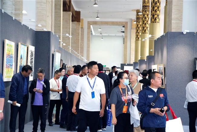 “光明使者——2024中国电力美术大展”在京开幕(图8)