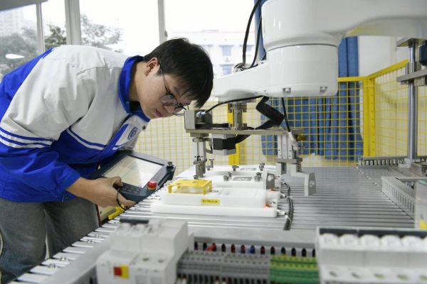 重庆能源工业技师学院2024年技能竞赛周收官(图5)