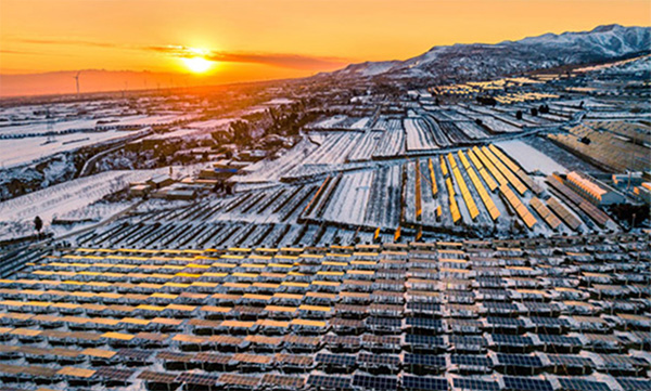 最新报告:2025年中国清洁能源经济产出相当于加拿大或巴西GDP(图2)