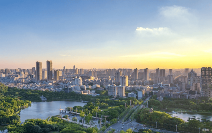 成都【中铁拾贰宸】春节正常营业_售楼处电话(认证)_最低售价_热销户型_春节优惠_线上售楼中心。(图3)